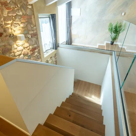 Loft Roby * 佩斯基耶拉德加达