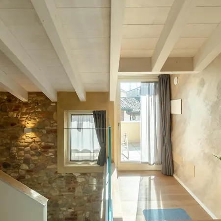 Loft Roby 佩斯基耶拉德加达