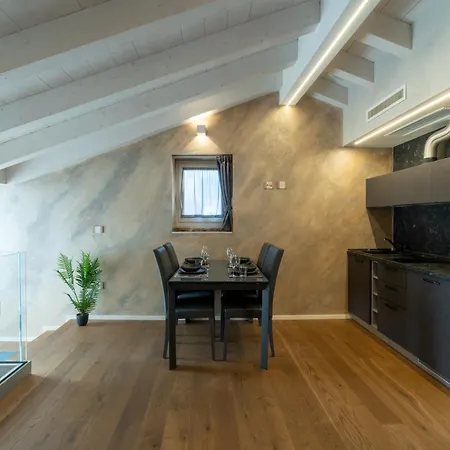 Loft Roby Apartment
